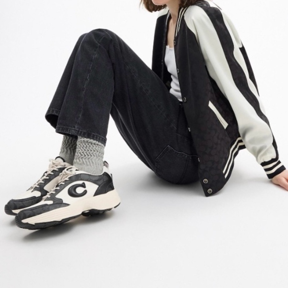 Coach Signature tech runner in Graphite